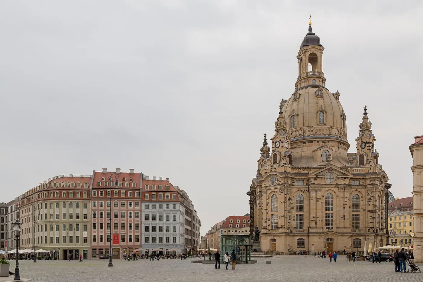 The sandstone dome of the Frauenkirche beside the rebuilt townhouses on the Neumarkt