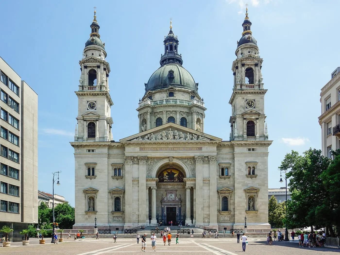 St Stephen's Basilica from the square, with its two bell towers and green dome above the main portico