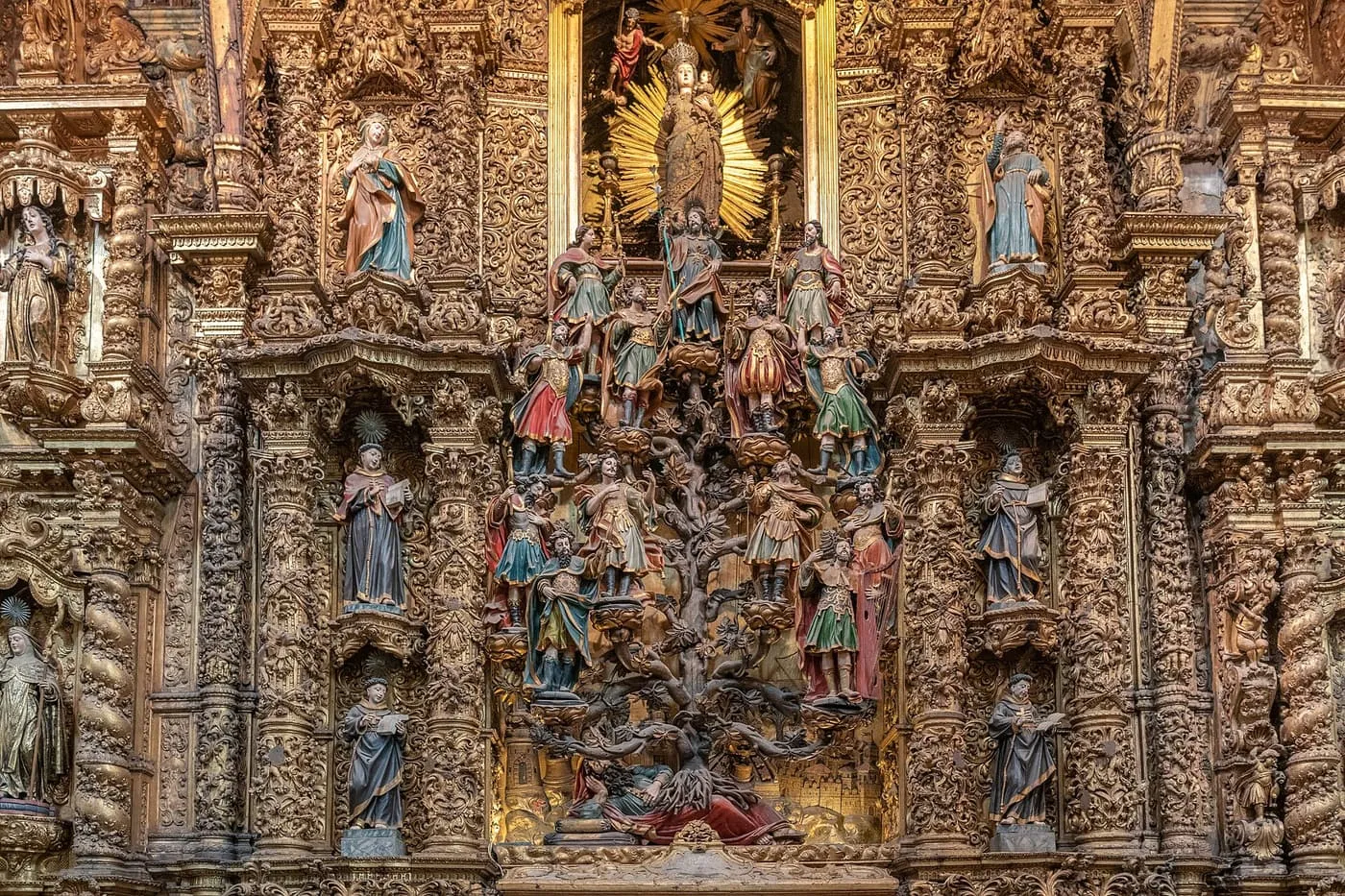 The Tree of Jesse altarpiece, a gilded wooden tree with painted figures of the kings of Judah, framed by carved saints and twisted columns